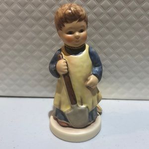 Vintage Hummel “First Issue” Figurine